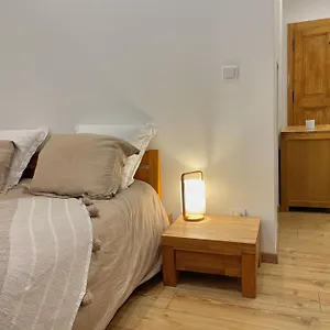 la-loge-lullinoise.hotels-rhonealpes.com/