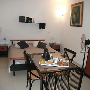 studio-au-coeur-de-de-carthage-hannibal.tunis-best-hotels.com/